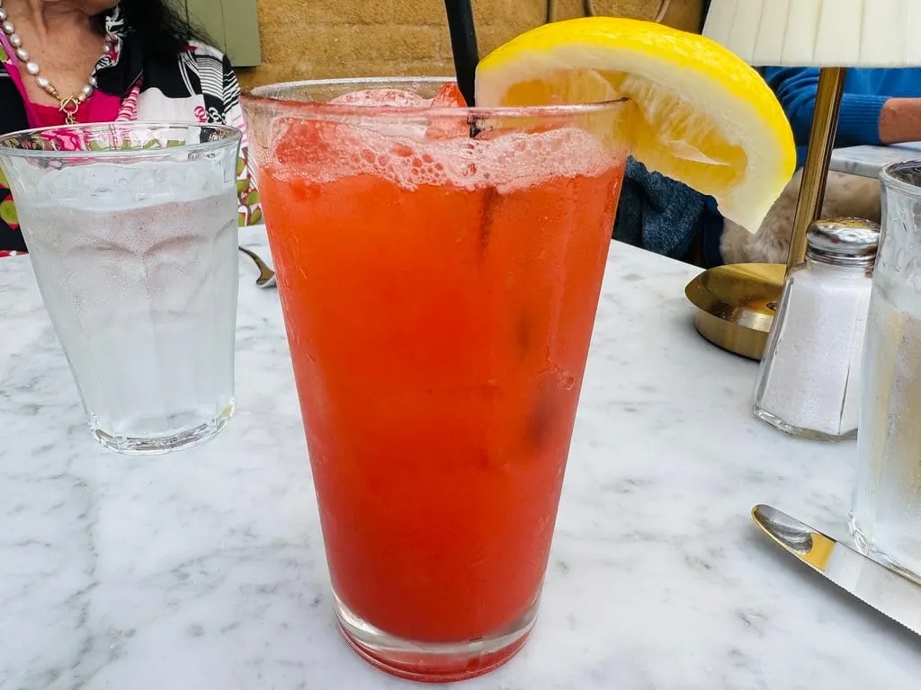 Strawberry Lemonade — Lemonades